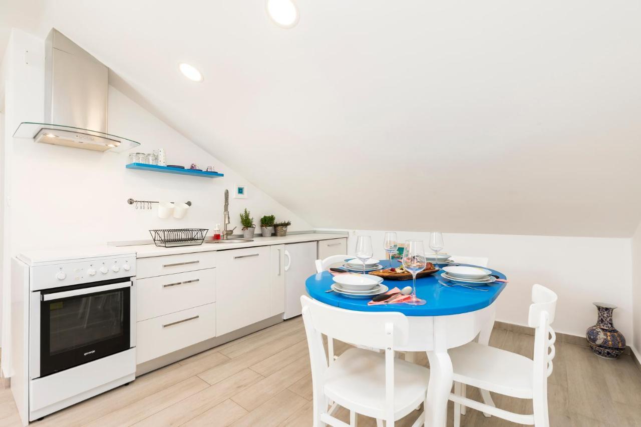Casa Maria 2 Apartment Mali Losinj Bagian luar foto