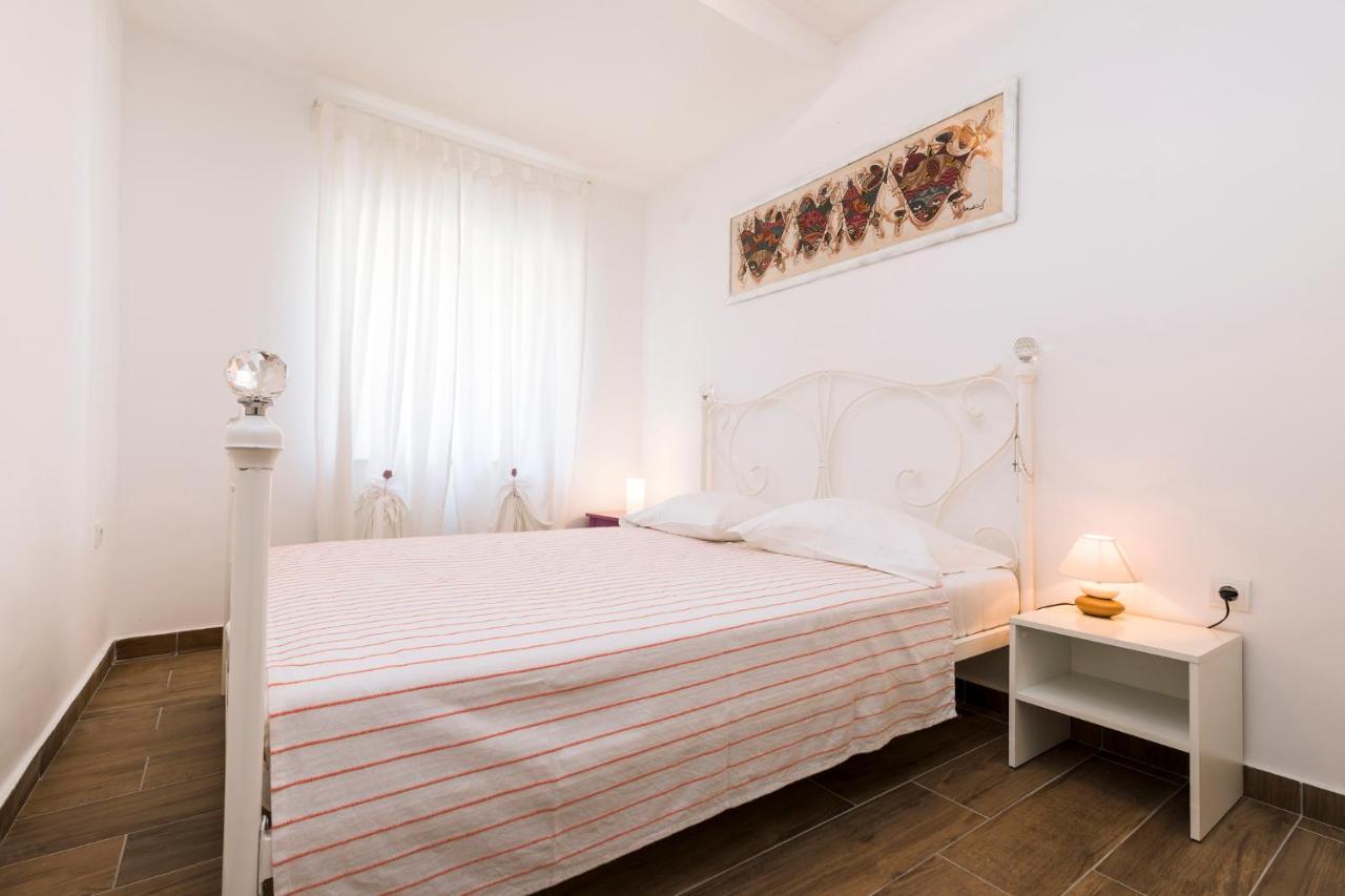 Casa Maria 2 Apartment Mali Losinj Bagian luar foto